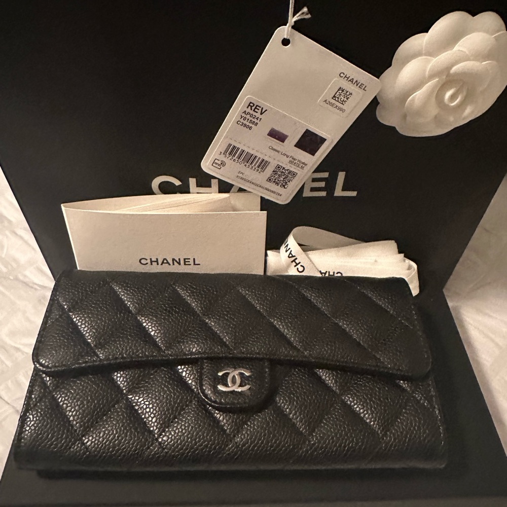 🔥🔥🔥Brand New Classic Chanel Wallet/Purse.